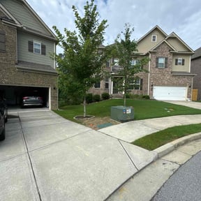 yard maintenance by Jay Jay &amp; W Landscaping LLC reviewed on December 25, 2025