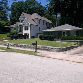 yard maintenance by FreshView Services LLC reviewed on August 20, 2025