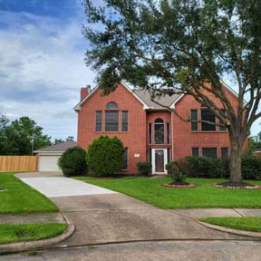 landscape maintenance by Guzarc Lawn Services LLC reviewed on August 15, 2025