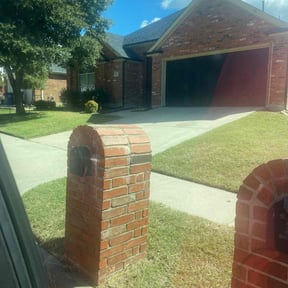 grass maintenance by Brothers Martinez reviewed on January 28, 2024