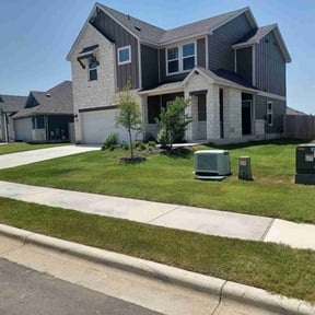 yard service by The lawn Guy reviewed on August 21, 2025