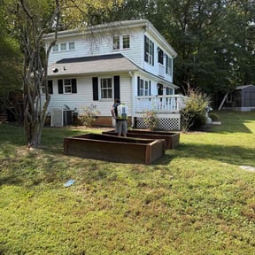 Flower Bed Weeding by Majors mowing reviewed on November 19, 2025