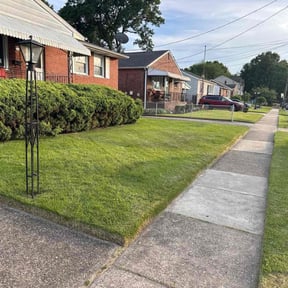 residential landscaping by Blackamigollc reviewed on August 19, 2025