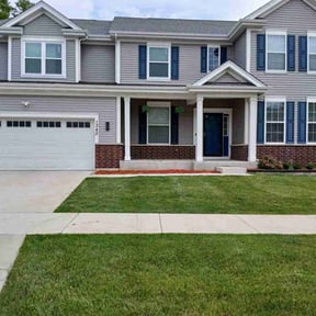 grass cutting by Rjs landscaping and general clean up llc reviewed on August 15, 2025