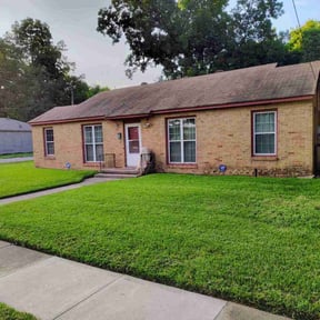 landscaping services by Choice Specialties LLC reviewed on August 15, 2025