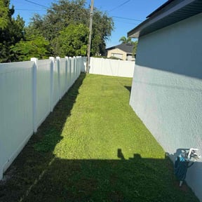 Bush Trimming by Kwaku Construction reviewed on June 3, 2022