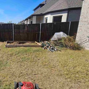 Flower Bed Weeding by TruGreen LawnCare reviewed on October 20, 2025