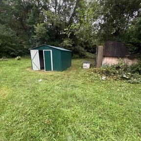 Bush Trimming by Heaven&amp;Jade lawn service reviewed on August 16, 2026