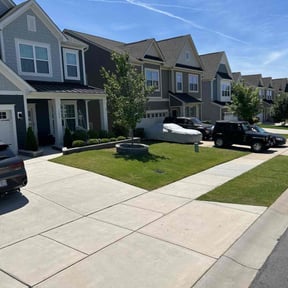 landscaping by Leon Davis Jr landscaping LLC reviewed on August 17, 2025