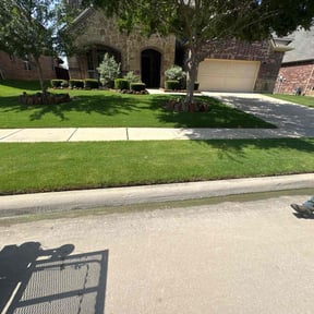 lawn care services by Resendiz&#039;s lawn care reviewed on August 19, 2025