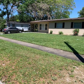 yard care by Jay&#039;s lawn care reviewed on November 20, 2025