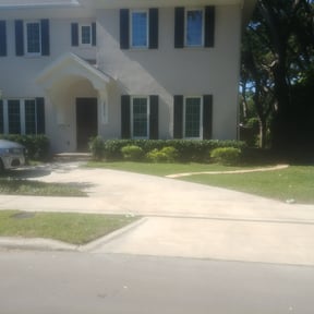 Bush Trimming by Top Lawn Companies, LLC reviewed on August 18, 2025