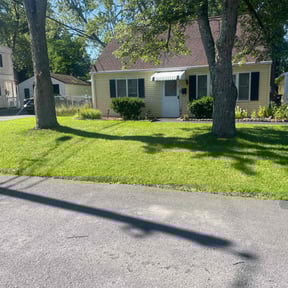 landscape maintenance by Kevin Vanburen reviewed on August 20, 2025