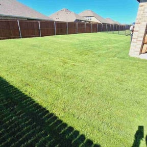 yard maintenance by ABC Landscaping Group reviewed on August 21, 2025