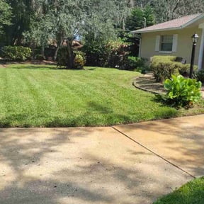 yard work by Marvel Carmichael reviewed on August 21, 2025