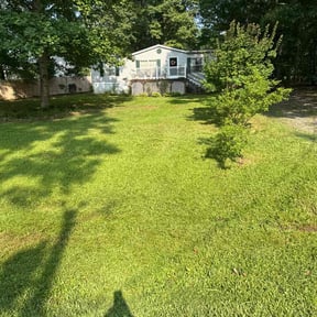 landscaping services by Jesse lawn care reviewed on July 7, 2022