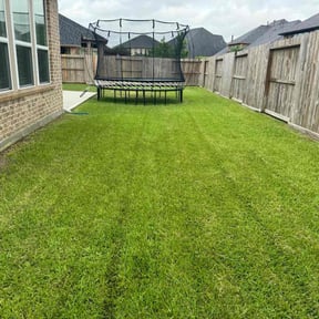 yard work by Clay's lawn care reviewed on August 17, 2025