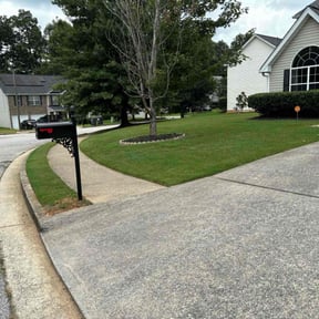 landscaping by Prestigious Plateau Lawn &amp; Landscape reviewed on August 20, 2025