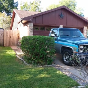 Bush Trimming by AB landscaping reviewed on August 20, 2025