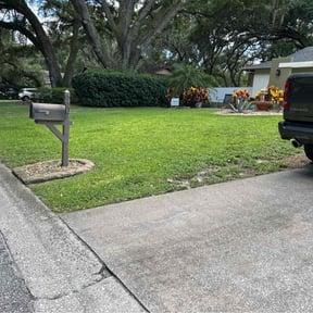 landscape maintenance by Hoot PM Inc reviewed on August 21, 2025