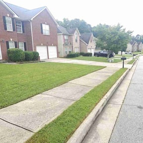 yard work by 4 You Landscaping LLC reviewed on August 19, 2025