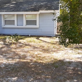 Bush Trimming by Cooley's lawn care reviewed on August 19, 2025