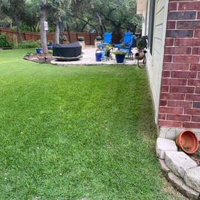 residential landscaping by Krahns Lawn Services reviewed on August 16, 2025