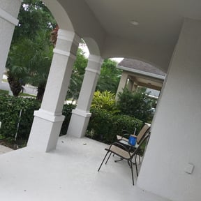 Bush Trimming by Stephen Peffly reviewed on August 20, 2025