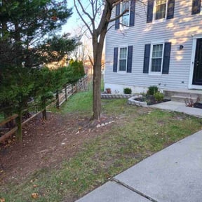 Leaf Removal by M&C Lawn Care Services Llc reviewed on August 20, 2025
