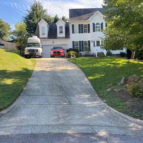 yard work by Reef's lawn leaves and things LLC reviewed on August 19, 2025