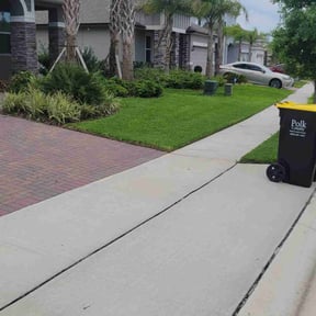 yard service by amazing r&r landscaping reviewed on August 15, 2025