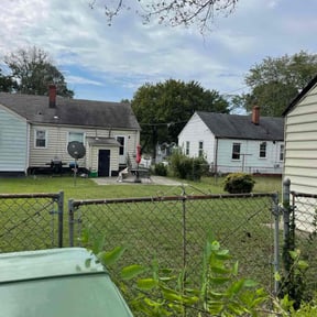 Bush Trimming by LG Lawn Services reviewed on October 24, 2025