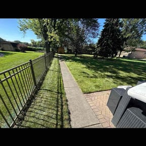 grass cutting by Bo's lawn care reviewed on May 3, 2024