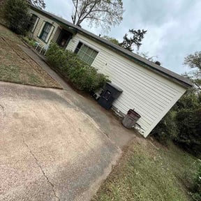 Bush Trimming by JD's Green stride solutions reviewed on March 12, 2026