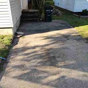 Leaf Removal by Thomas Enterprise LLC reviewed on November 6, 2025