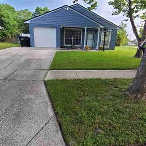 landscape maintenance by 618'S Snappin Out Lawn Care reviewed on August 19, 2025