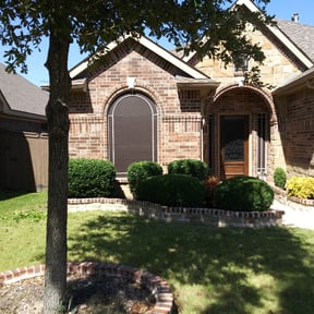 Bush Trimming by Rodriguez Lawn Care LLC reviewed on August 19, 2025