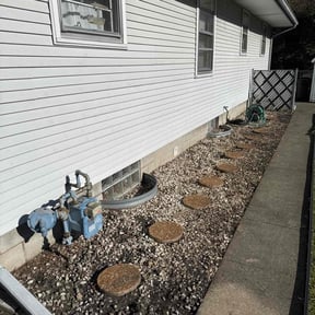 Flower Bed Weeding by Beautiful Yard reviewed on October 21, 2025