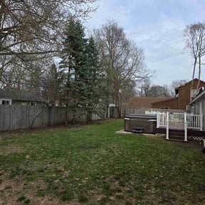 Leaf Removal by All around lawns reviewed on April 15, 2026