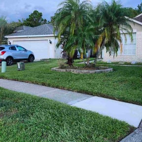 landscape maintenance by Total Cuts Lawn Care LLC reviewed on August 18, 2025