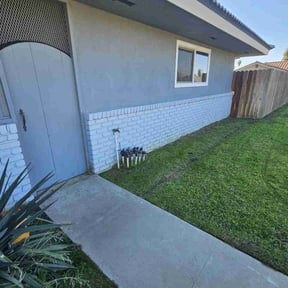 lawn care services by Full Throttle Lawn Care reviewed on March 17, 2025