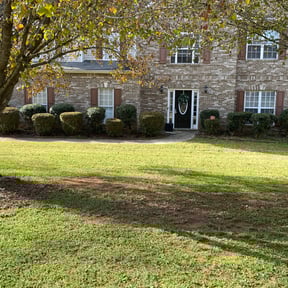 Bush Trimming by Dware Lawn Care reviewed on August 19, 2025