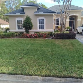 yard maintenance by Family Lawn Care reviewed on January 8, 2026