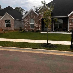 yard work by Hayes expedite service reviewed on October 1, 2025