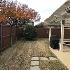 Bush Trimming by Landscapers reviewed on August 20, 2025