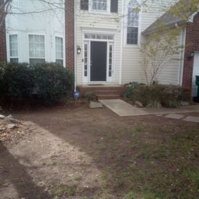 Bush Trimming by Sexton's Lawn Care Services reviewed on August 20, 2025