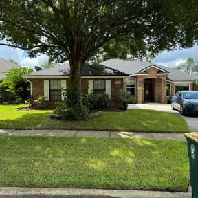 yard maintenance by Debbie Does It LLC reviewed on August 17, 2025