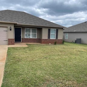 turf care by Dixiecup Mowing reviewed on July 23, 2025