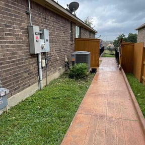 Bush Trimming by AC LAWNCARE reviewed on August 18, 2025