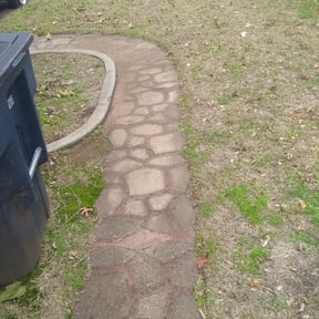 Bush Trimming by Ras property Management reviewed on August 15, 2025
